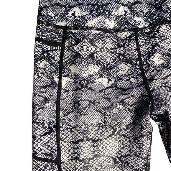 Zyia active snakeskin midi leggings 6/8 python gym workout - Picture 5 of 6